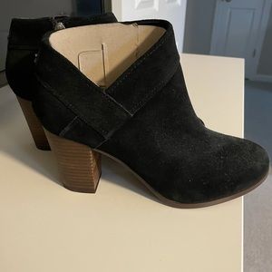 BRAND NEW Koolaburra Ortholite Stacked Boots